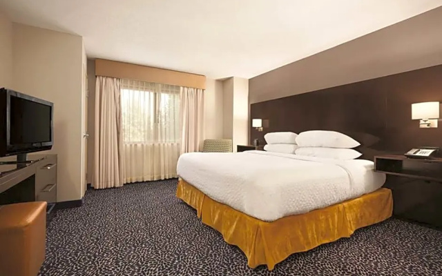 Grand room