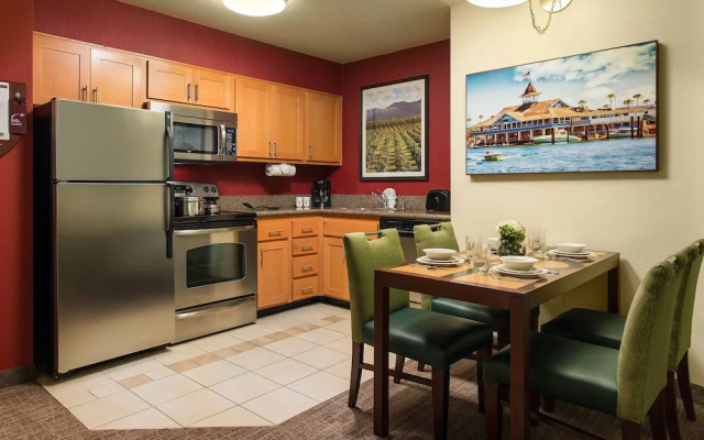 1 Bedroom Suite