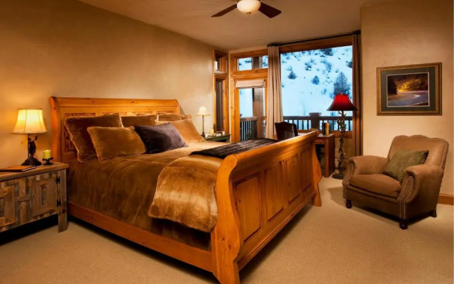 Luxury Apartment