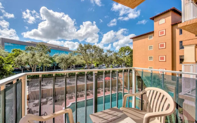 1 Bedroom Double Suite with balcony and with pool view