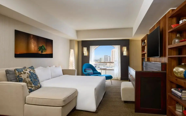Executive Double Club Suite