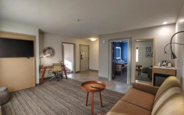1 Bedroom Double Suite