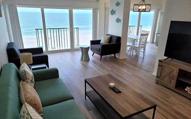 Penthouse Suite with ocean view