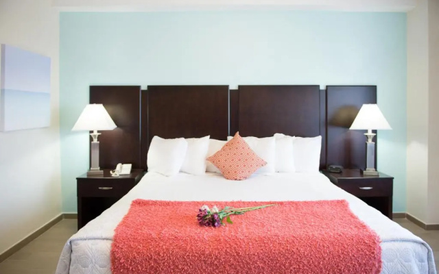 Standard room with partial ocean view