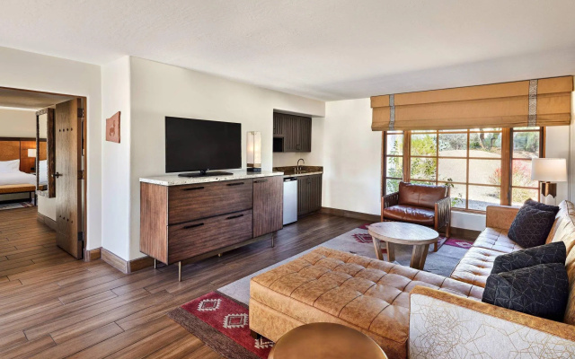 1 Bedroom Double Suite