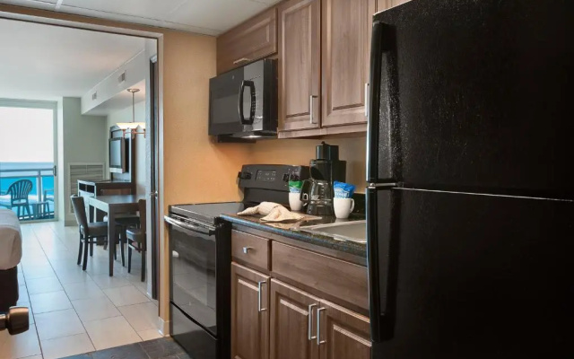 Suite oceanfront