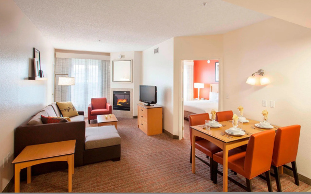 2 Bedrooms Suite