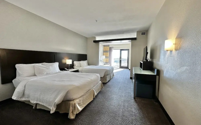 Suite with balcony