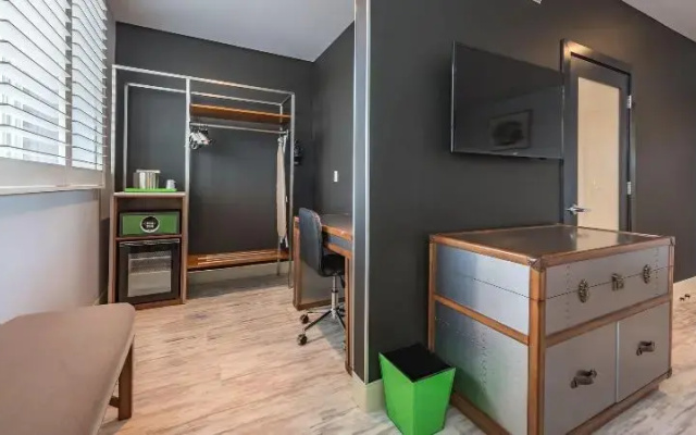 Standard Sextuple room