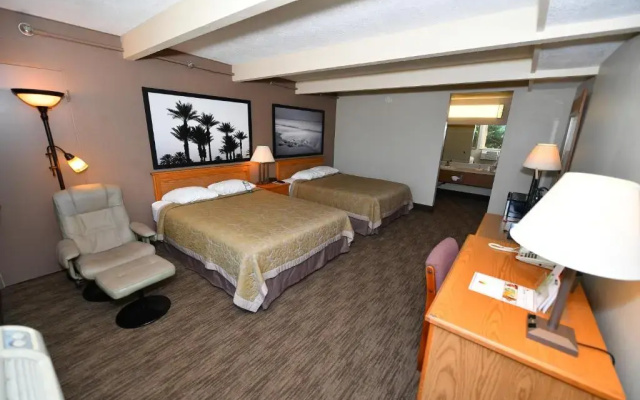 Deluxe Quadruple room