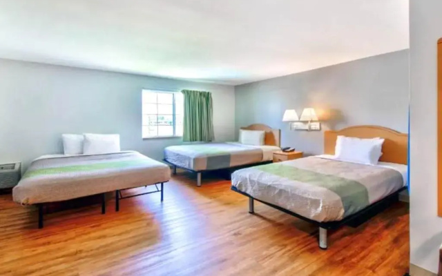 Standard Sextuple room