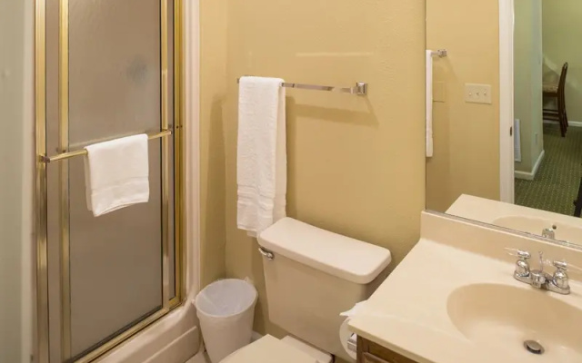 2 Bedrooms Suite with balcony