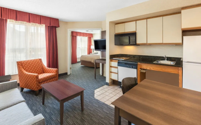Standard Suite