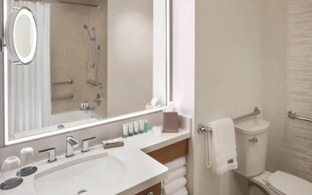 Junior Suite with balcony and with view