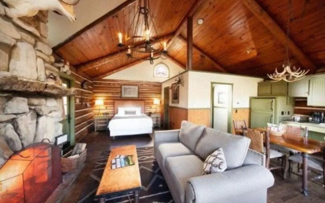 Standard Family room