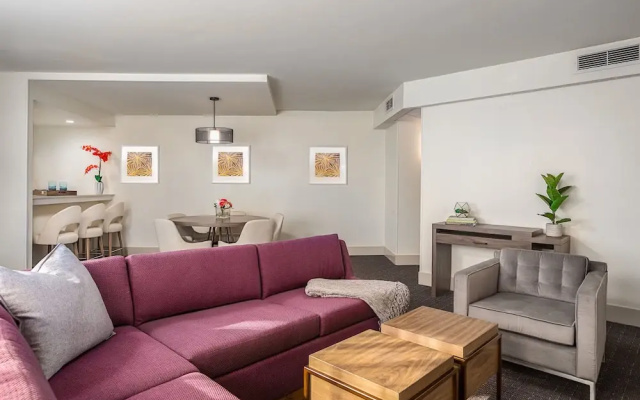 1 Bedroom Suite