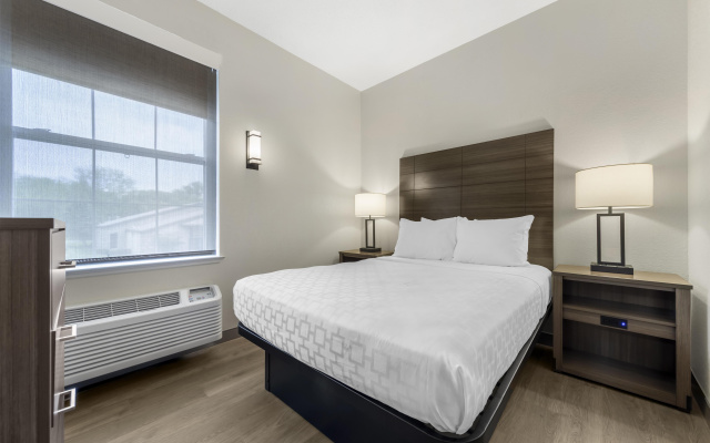2 Bedrooms Double Suite