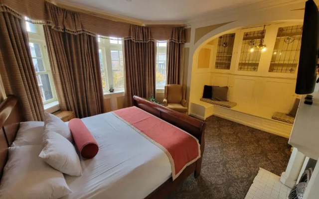 Presidential Double Suite
