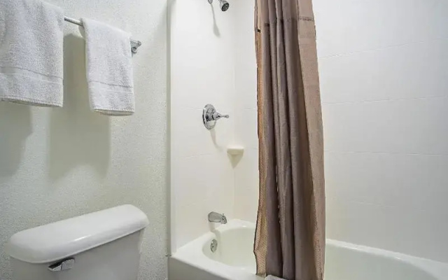 Quadruple Suite