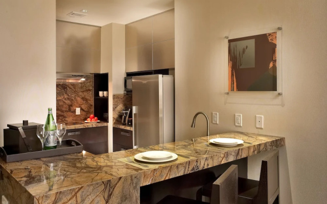 Suite with balcony
