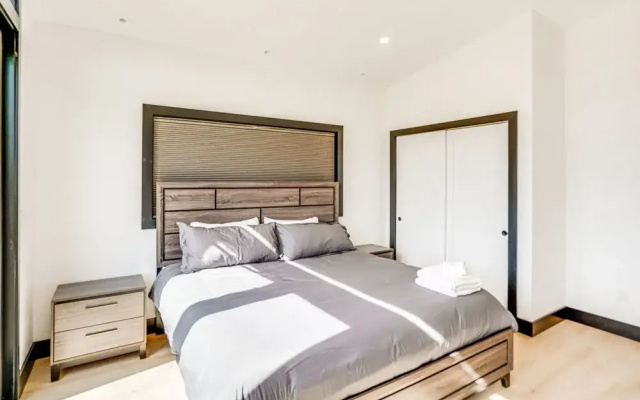 5 Bedrooms Villa with balcony