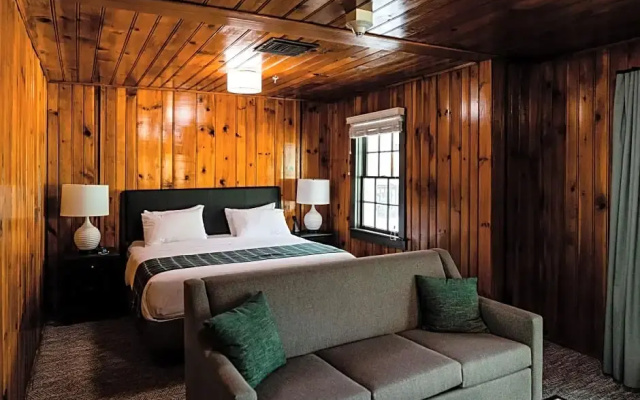 1 Bedroom Double Suite with balcony