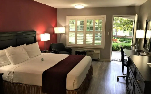 Standard room with garden view