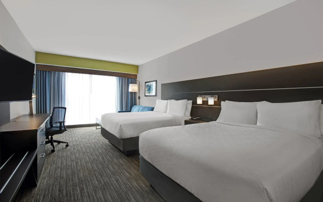 Quadruple Suite