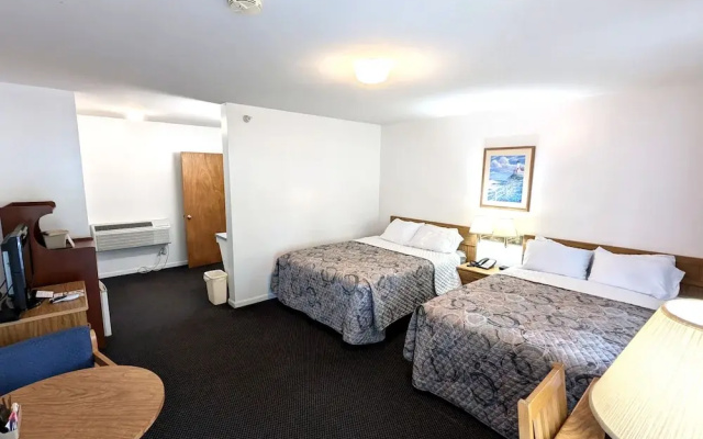 Comfort Quadruple Basement room