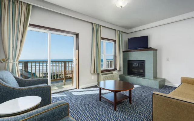 2 Bedrooms Suite with ocean view
