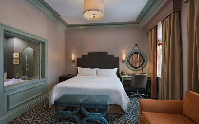 Deluxe Double room with city view