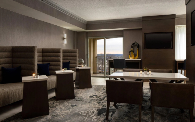 Standard room with lake view
