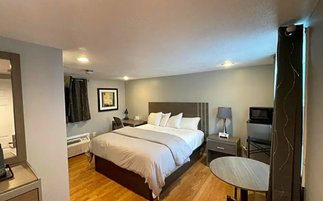 Standard Double room with pool view