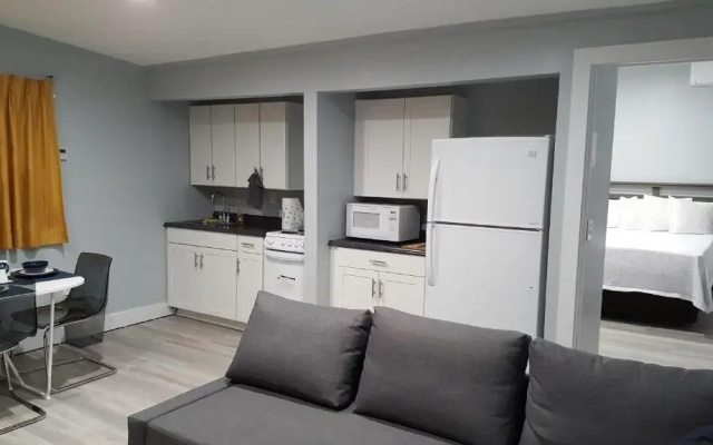 Deluxe Suite