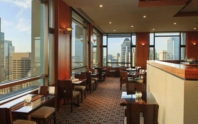 Standard Double Club room with city view