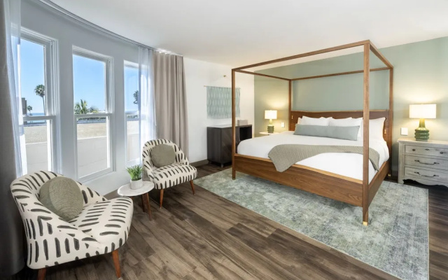 Standard Double room with ocean view