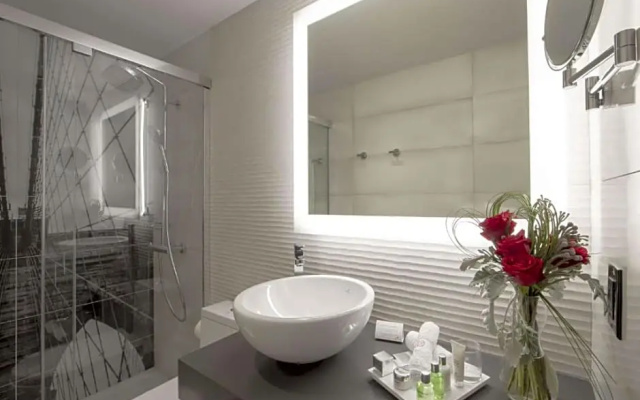 Premium Single room with city view