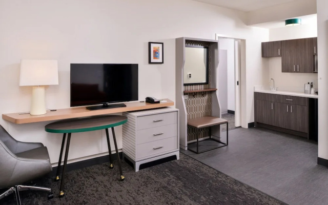 Double Suite