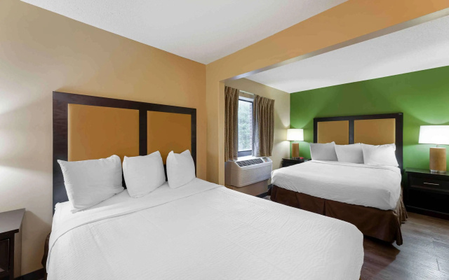 Quadruple Suite