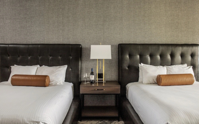 Quadruple Suite