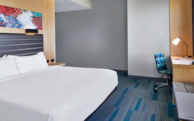 Aloft Double room