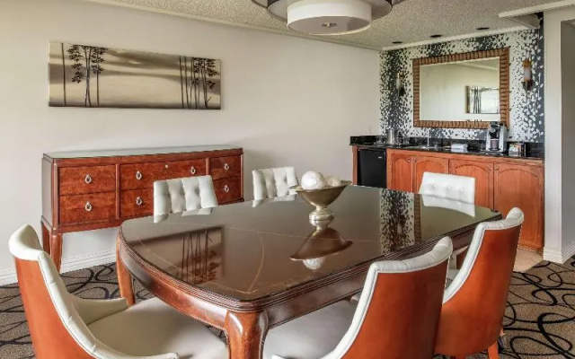 Presidential Suite with balcony