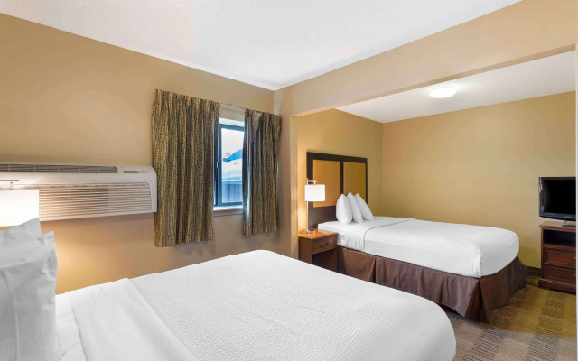 Quadruple Suite