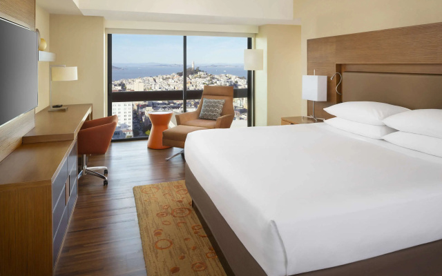 Double room with bay view