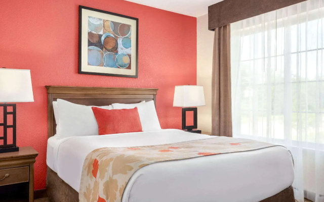 Deluxe Double Suite