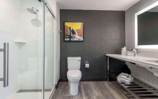 Double Suite with harbour view