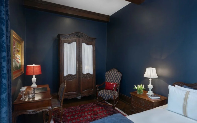 Luxury room