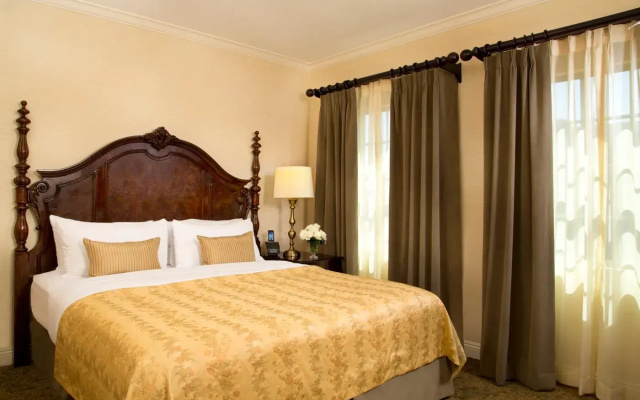 1 Bedroom Suite