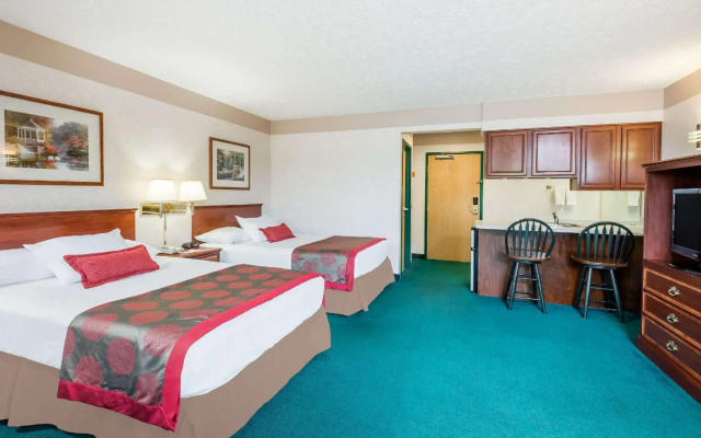 1 Bedroom Quadruple Suite