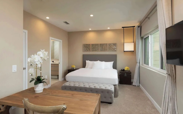 4 Bedrooms Villa